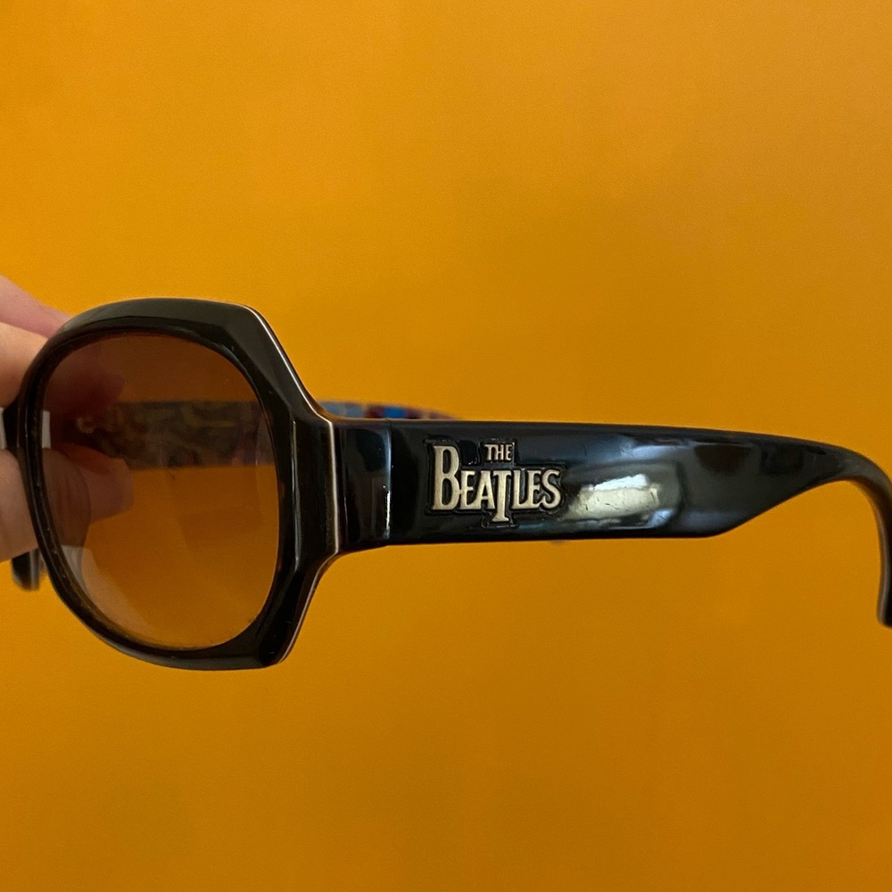 yellow submarine sunglasses 💛🌼💛